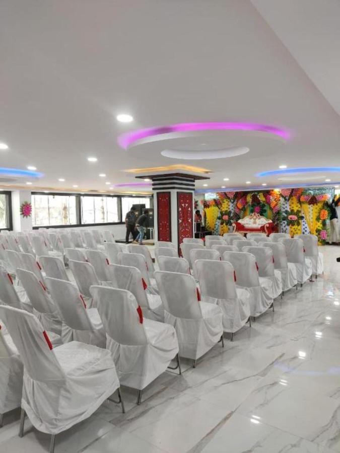 Hotel Kanha Shyam Madhubani Exteriör bild