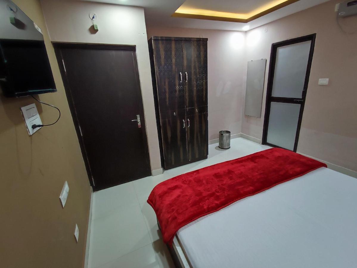 Hotel Kanha Shyam Madhubani Exteriör bild