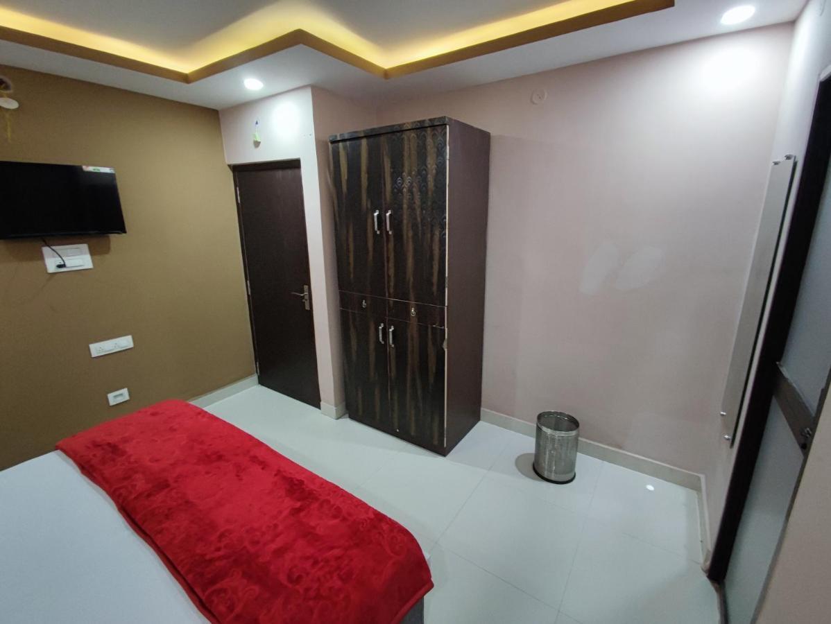 Hotel Kanha Shyam Madhubani Exteriör bild