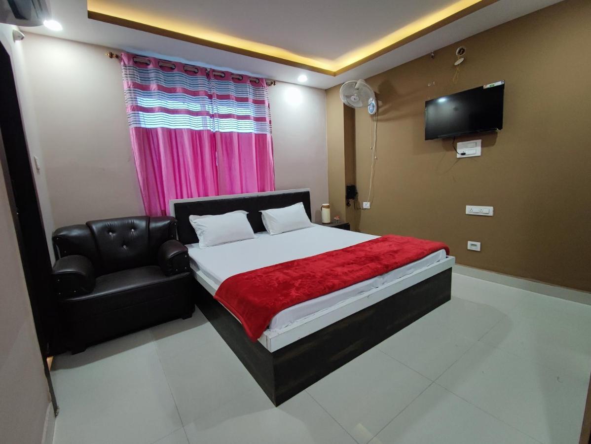 Hotel Kanha Shyam Madhubani Exteriör bild