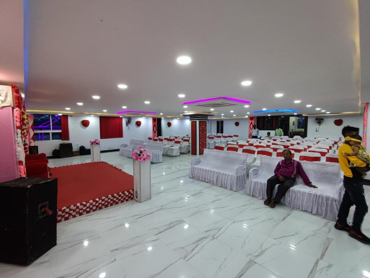 Hotel Kanha Shyam Madhubani Exteriör bild