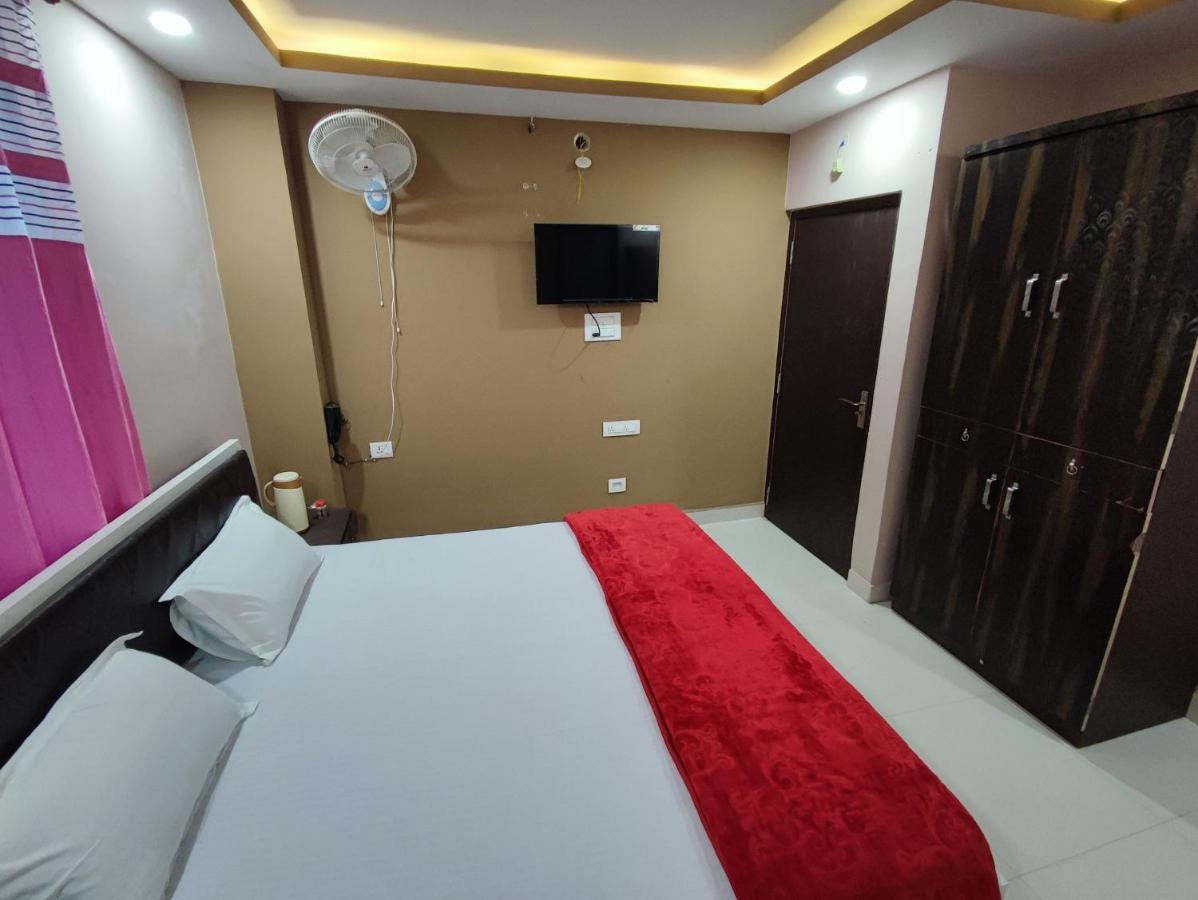 Hotel Kanha Shyam Madhubani Exteriör bild