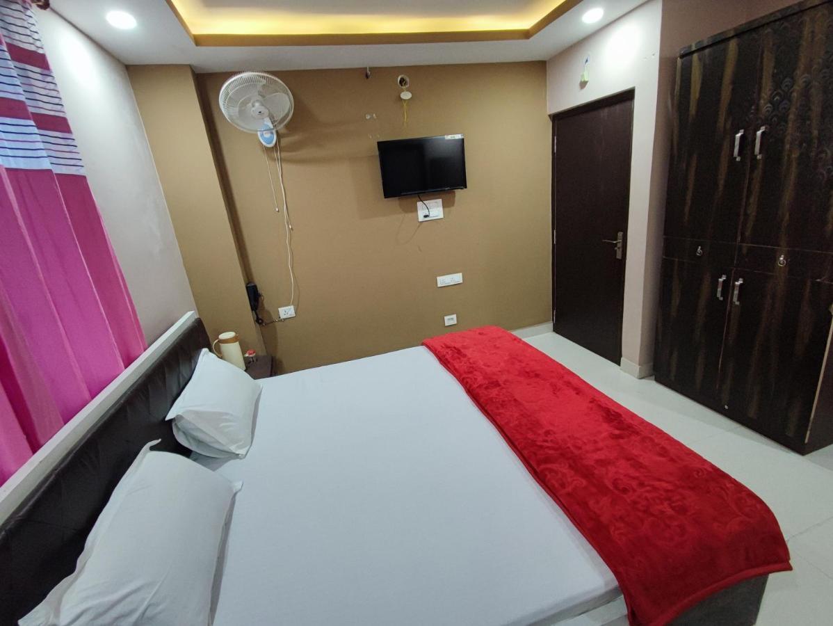Hotel Kanha Shyam Madhubani Exteriör bild