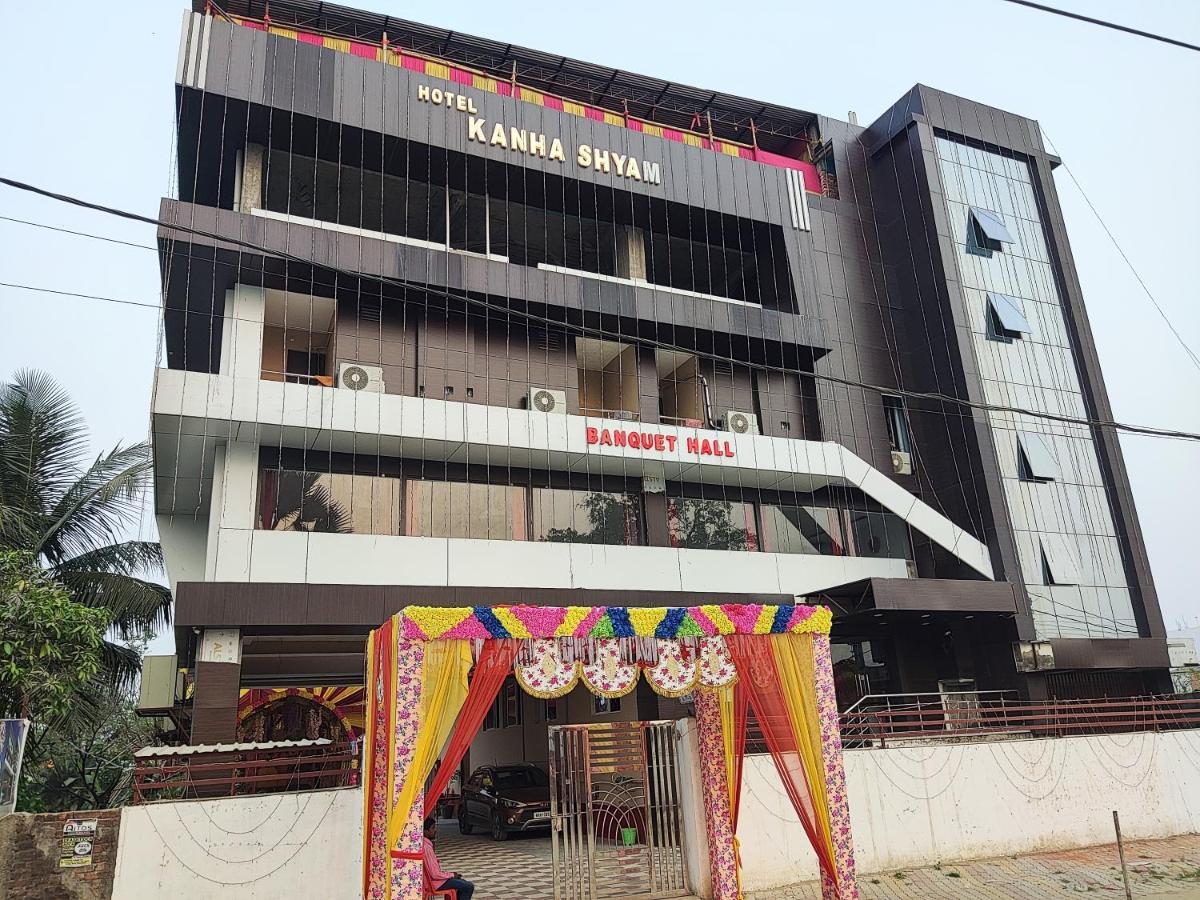 Hotel Kanha Shyam Madhubani Exteriör bild
